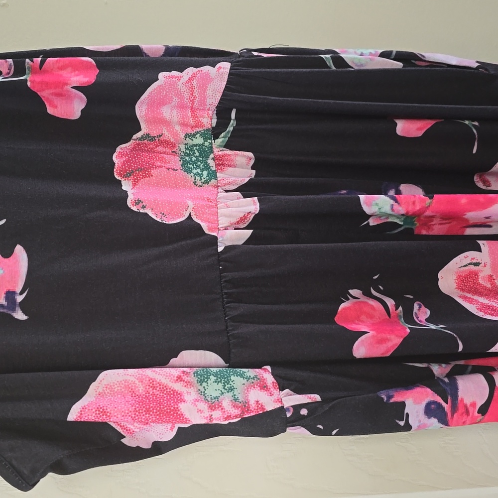 Sundress - Picture 2 of 3